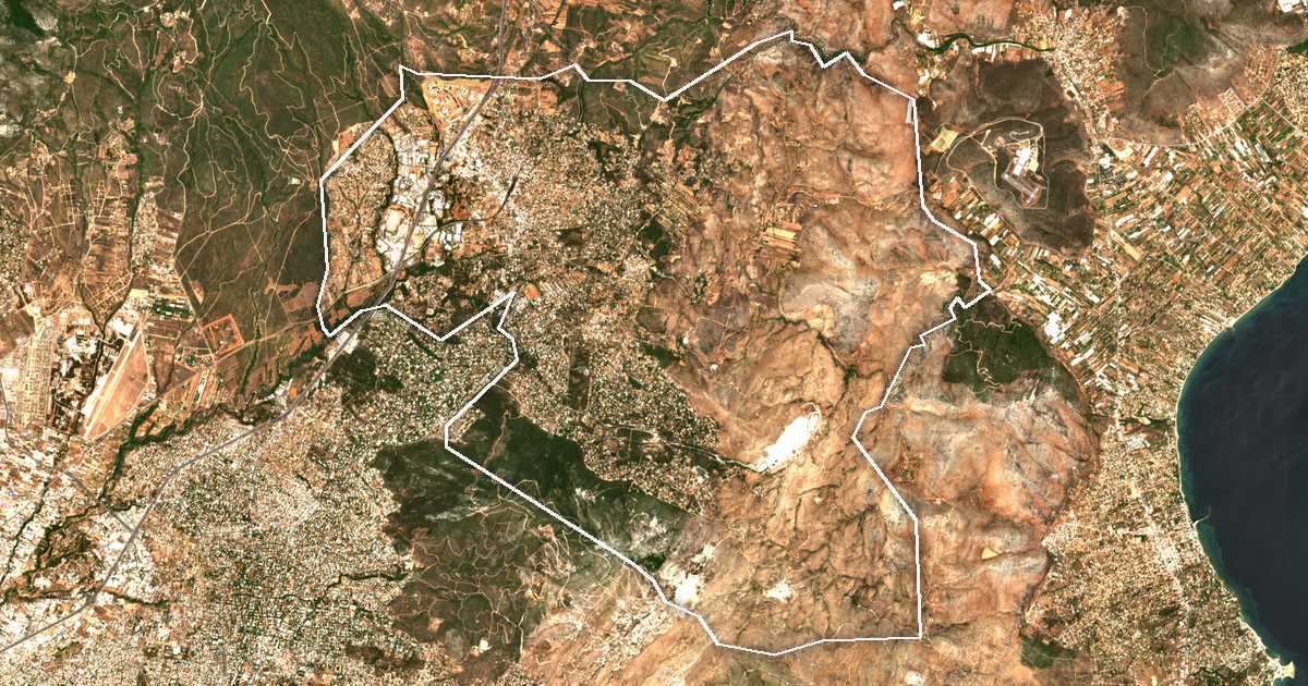 Imagen de satélite con el límite trazado: Dímos Dionýsou