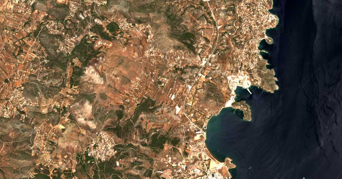 Mapa por satélite de Ágios Geórgios Thorikoú