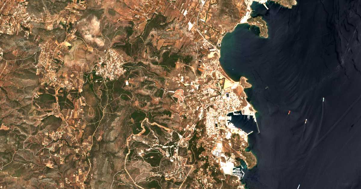 Mapa por satélite de Ergatikés Katoikíes - Ágios Ioánnis Róssos