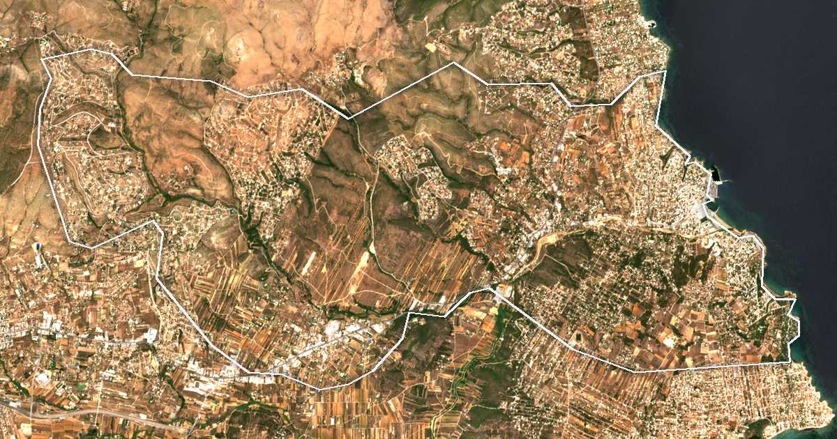 Imagen de satélite con el límite trazado: Dímos Rafínas - Pikermíou