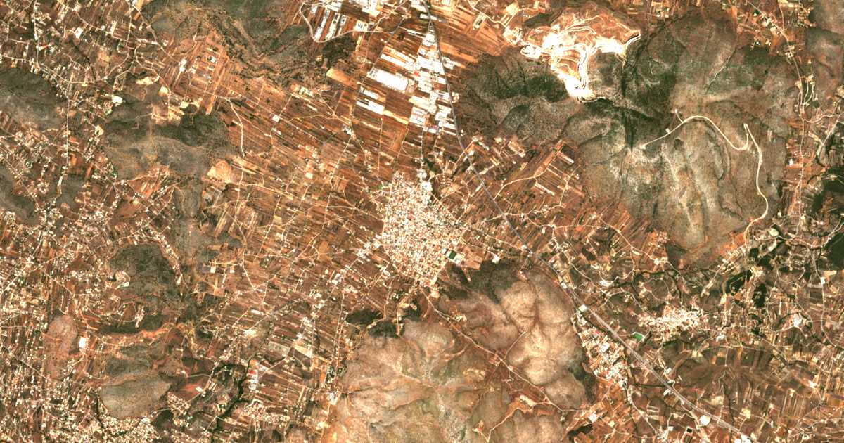 Mapa por satélite de Kalývia Thorikoú