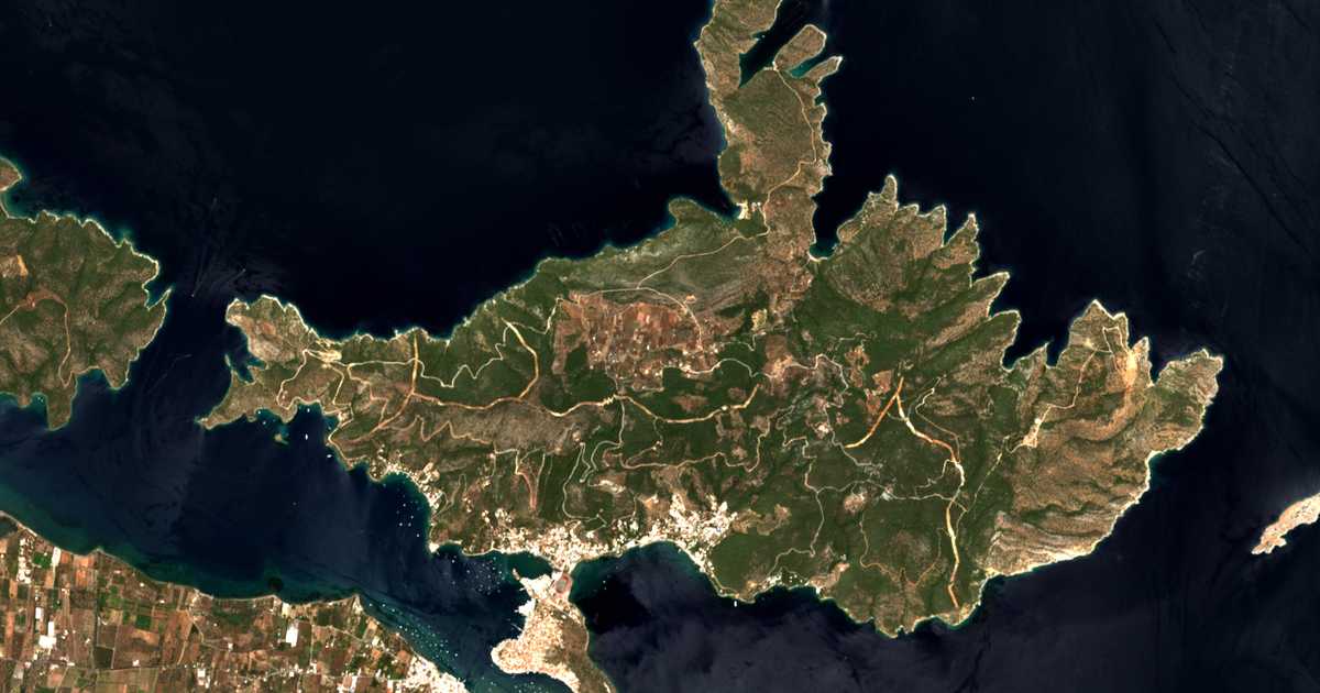 Mapa por satélite de Ágios Nektários