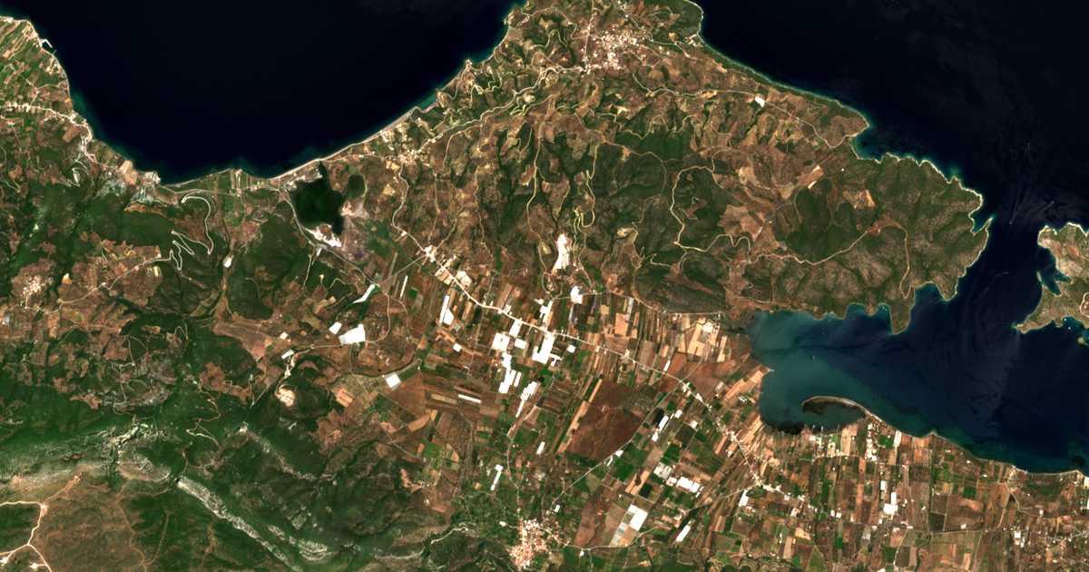 Mapa por satélite de Ágios Konstantínos
