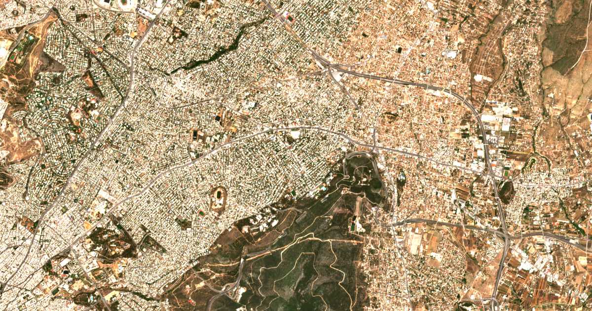 Mapa por satélite de Agía Paraskeví