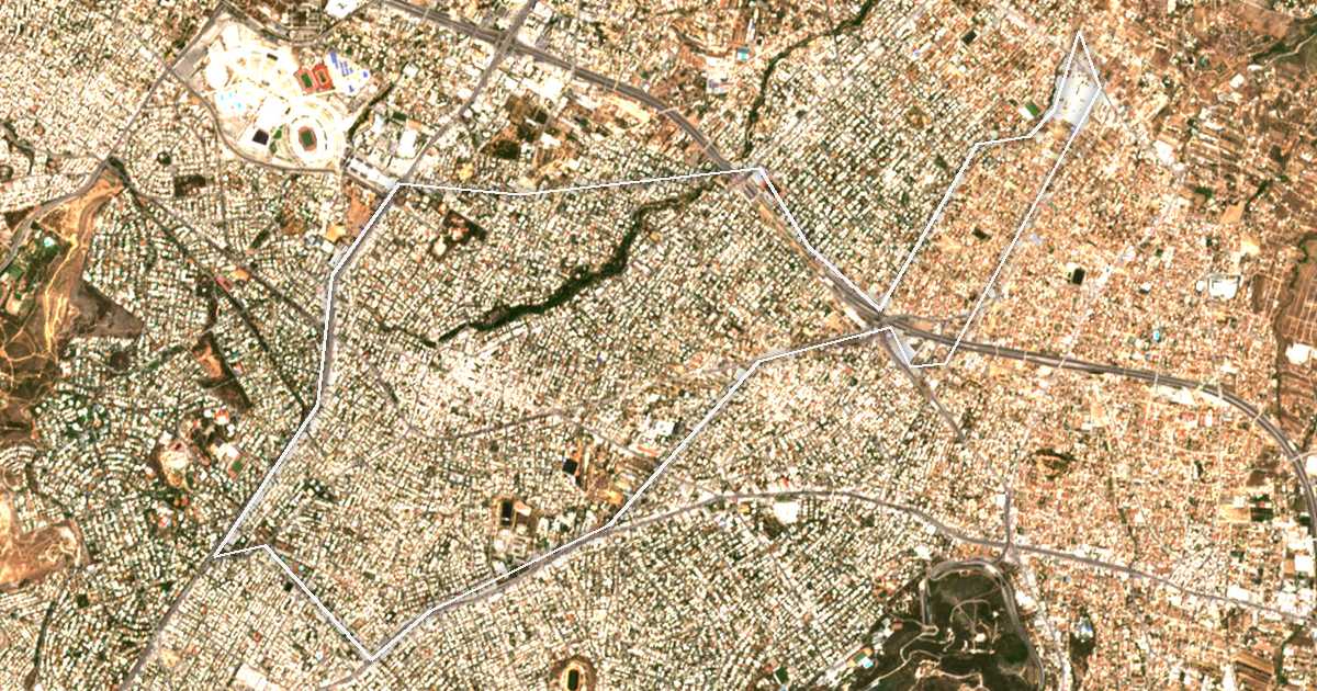 Imagen de satélite con el límite trazado: Dímos Chalandríou