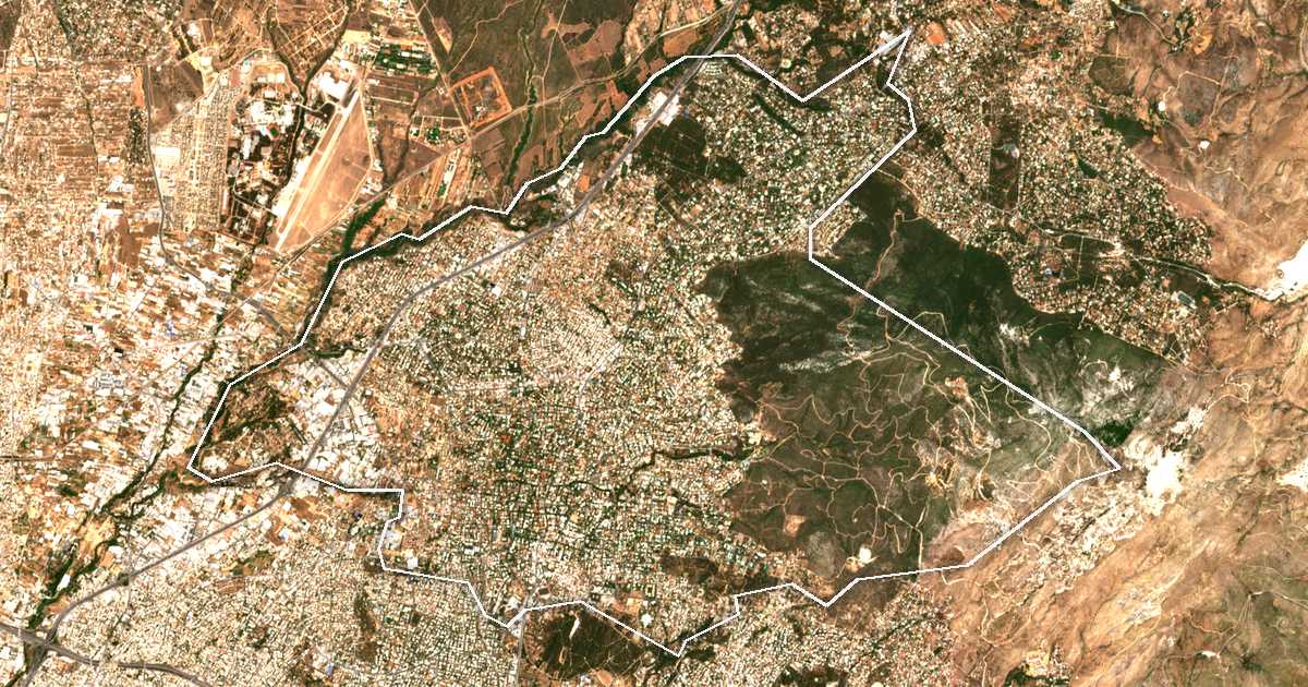 Imagen de satélite con el límite trazado: Dímos Kifisiás