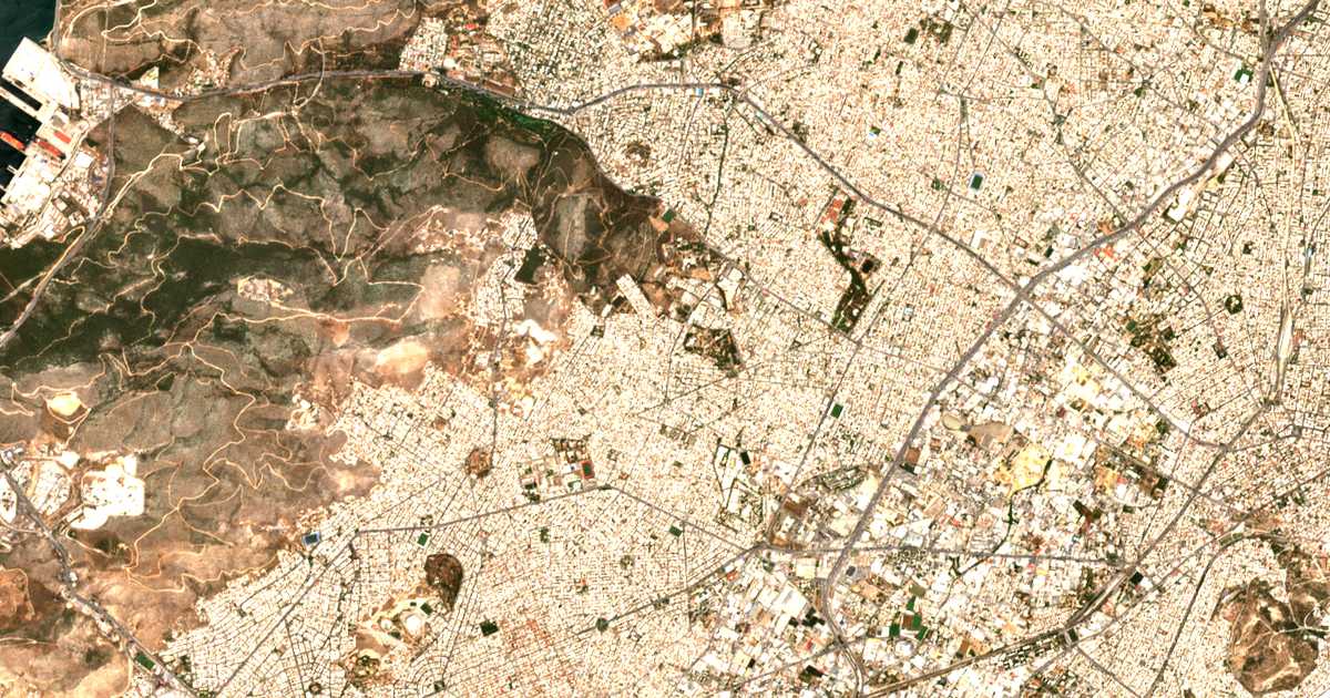 Mapa por satélite de Agía Varvara