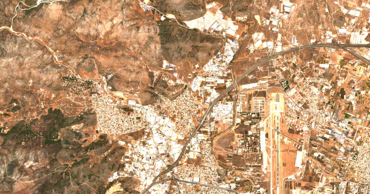 Mapa por satélite de Magoúla