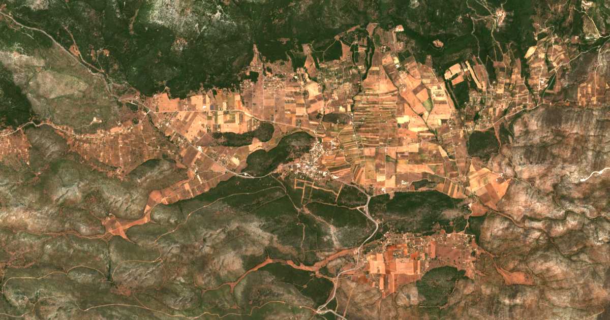 Mapa por satélite de Oinói