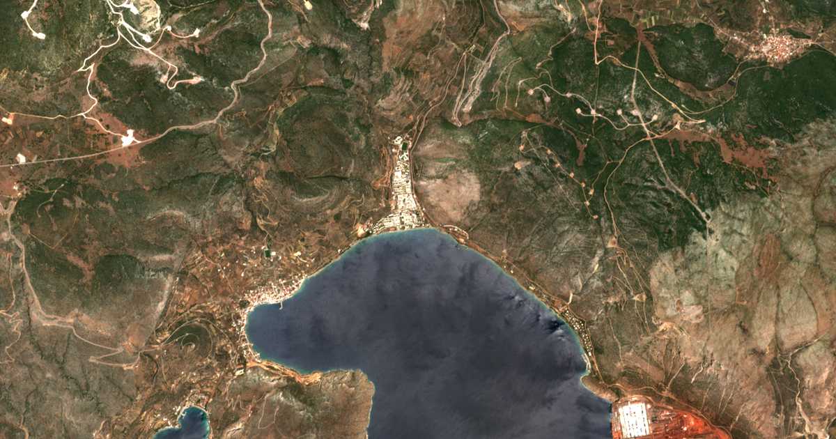 Mapa por satélite de Paralía Distómou