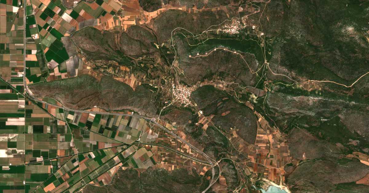 Mapa por satélite de Akraífnion