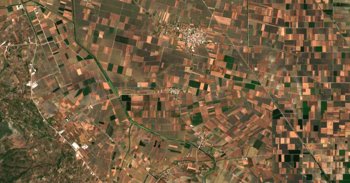 Mapa por satélite de Mavrógeia