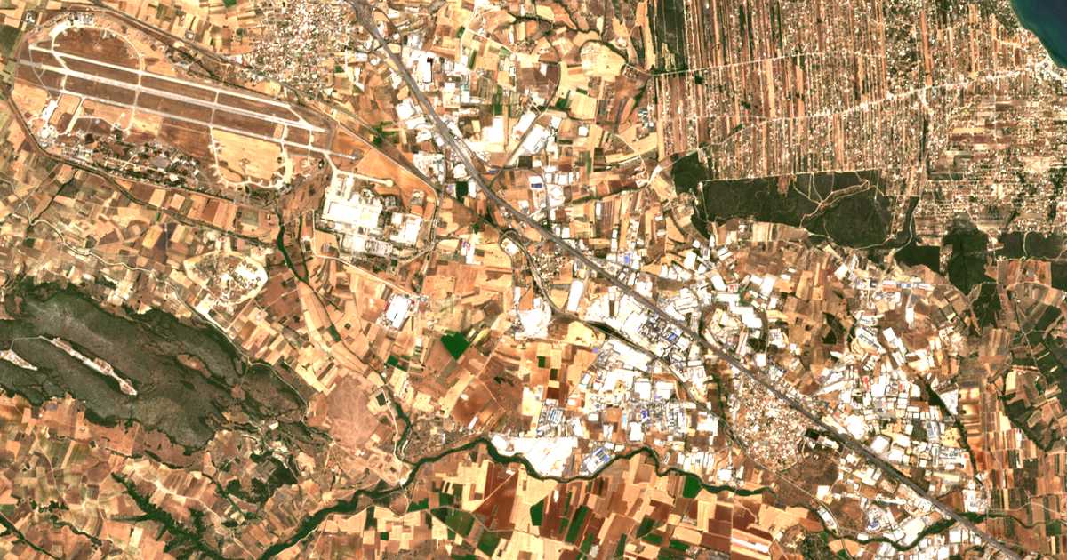 Mapa por satélite de Oinói