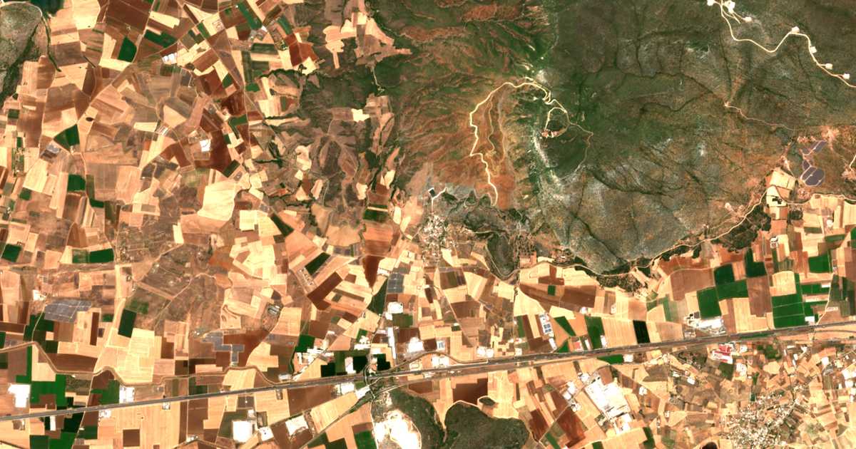 Mapa por satélite de Ýpaton