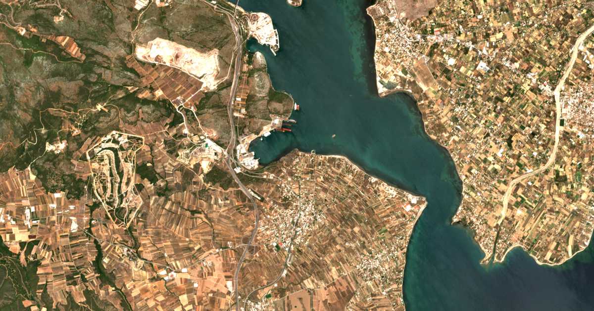 Mapa por satélite de Paralía