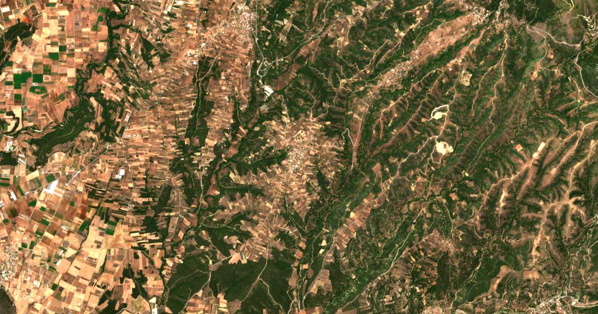 Mapa por satélite de Amfithéa