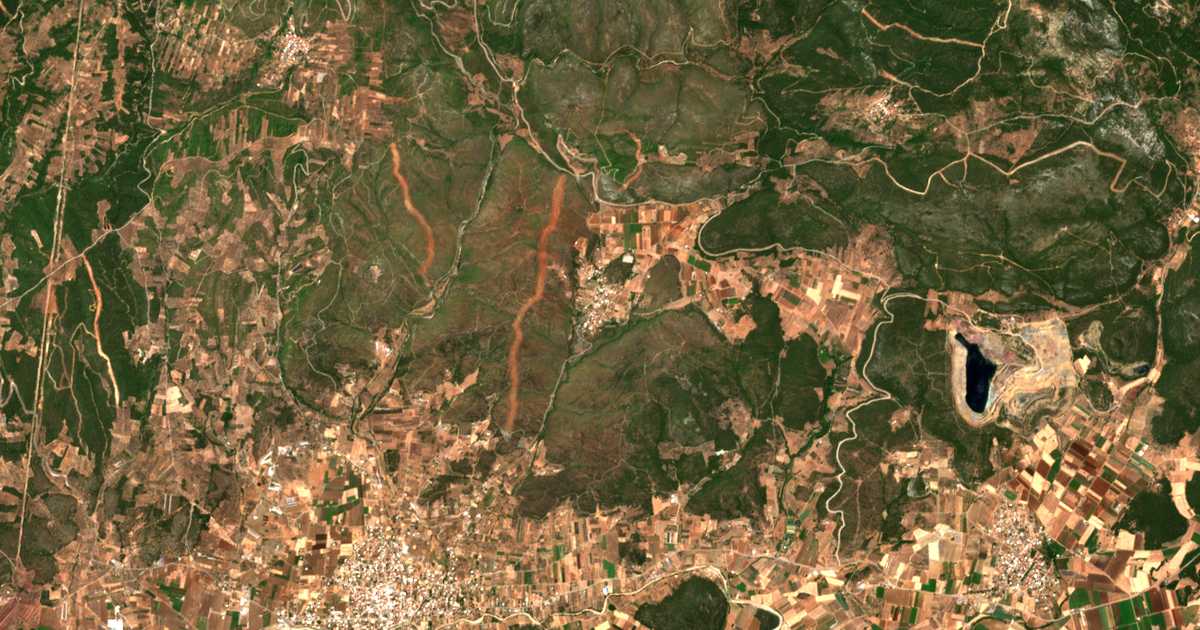 Mapa por satélite de Makrymálli