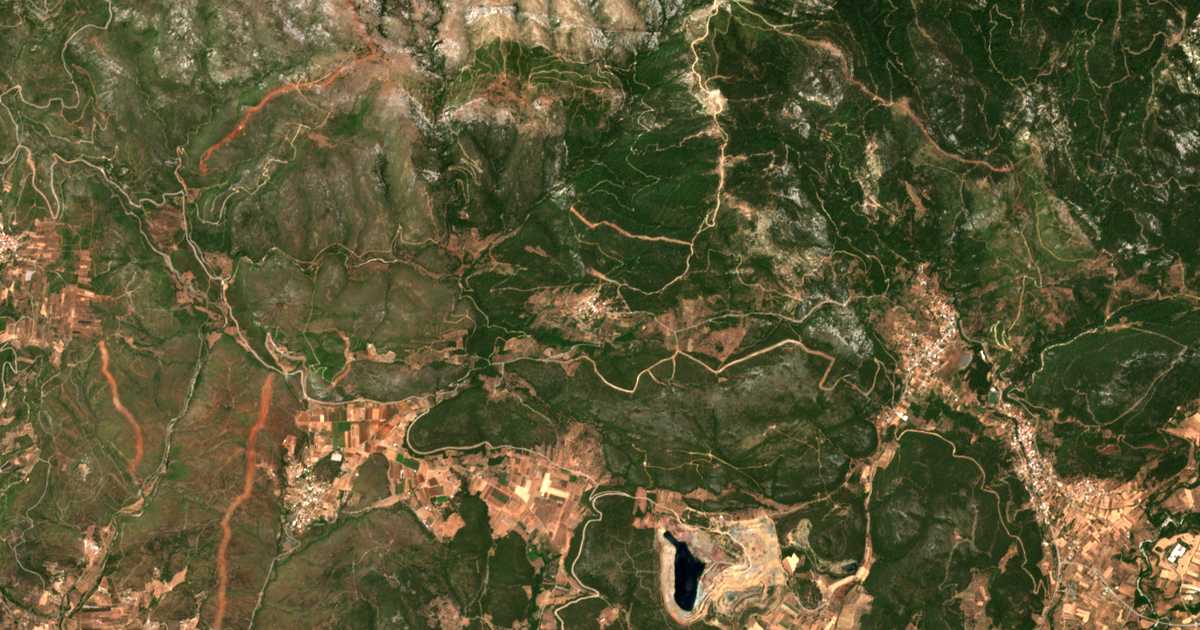 Mapa por satélite de Platána