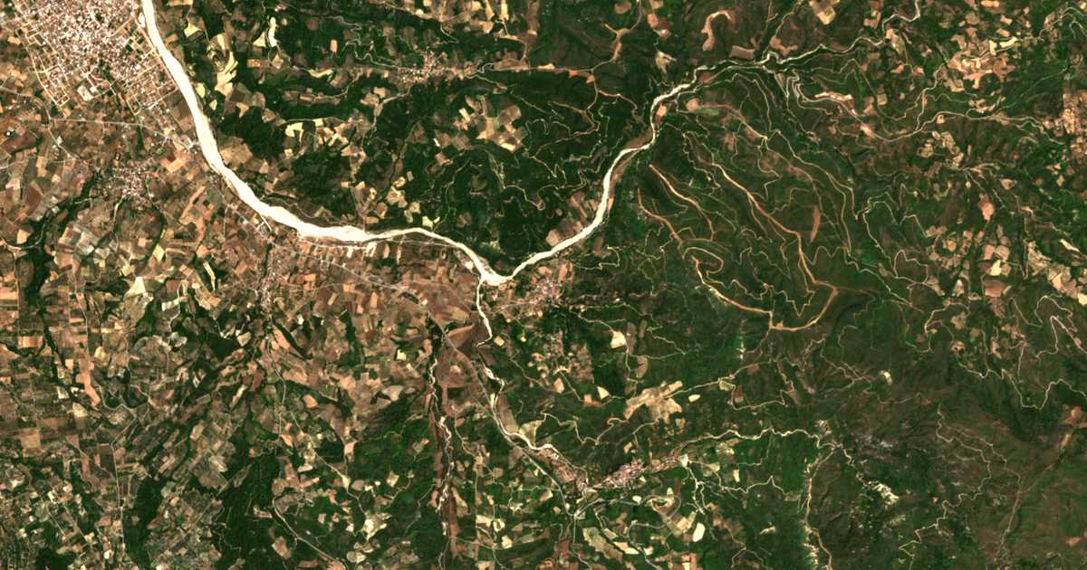Mapa por satélite de Káto Monokaryá