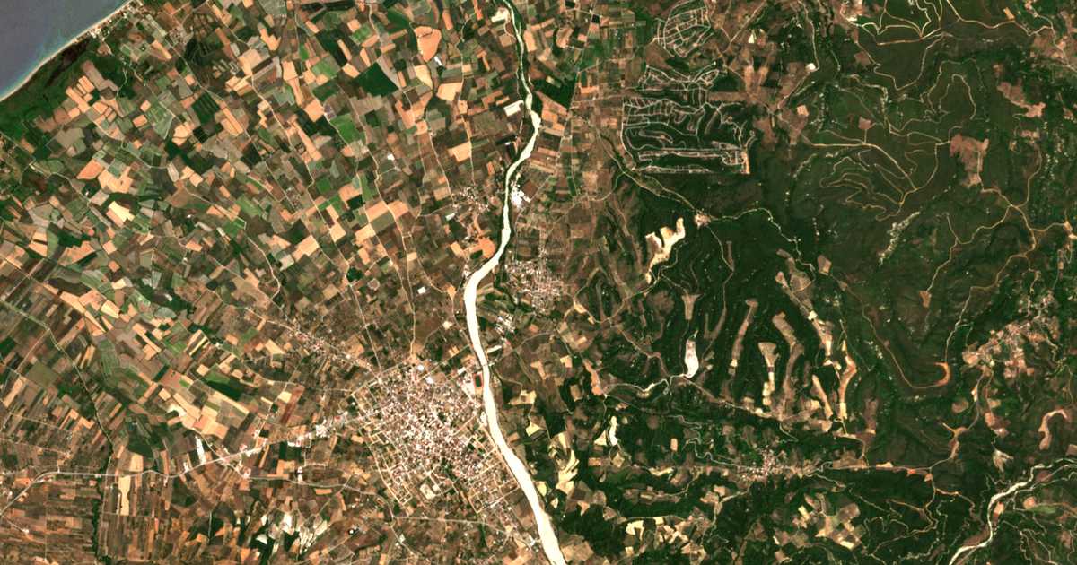 Mapa por satélite de Néa Sinasós