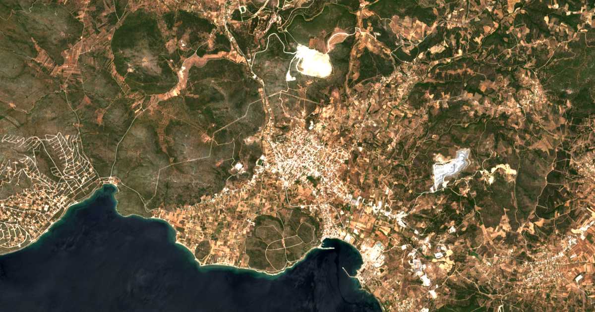 Mapa por satélite de Alivérion