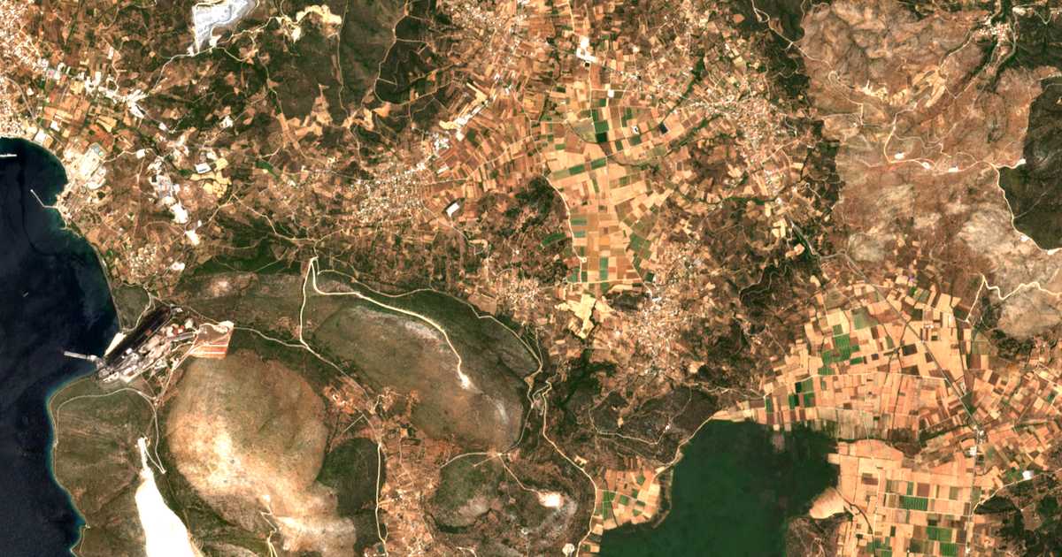 Mapa por satélite de Koutoumoulás