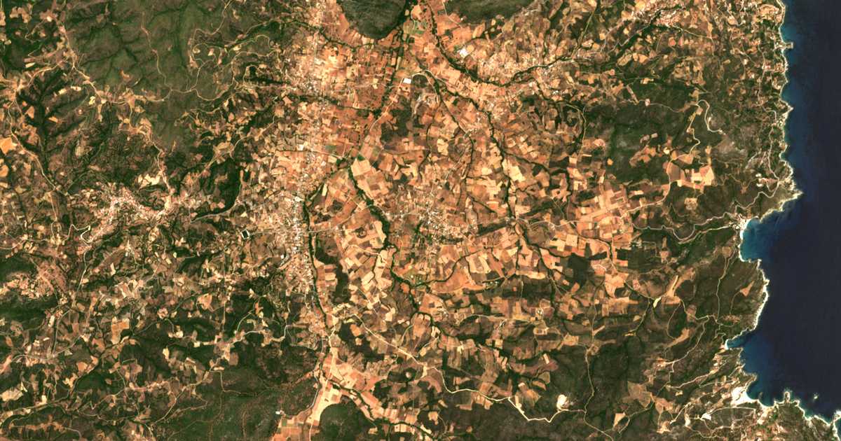 Mapa por satélite de Perivólia