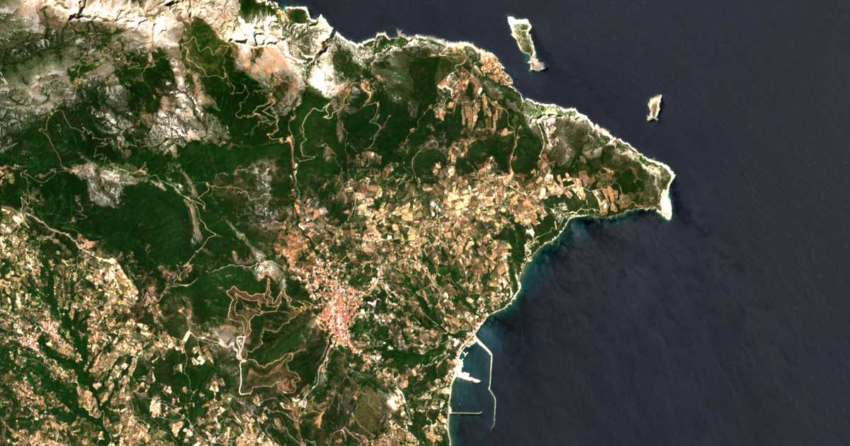 Mapa por satélite de Petisoúnas