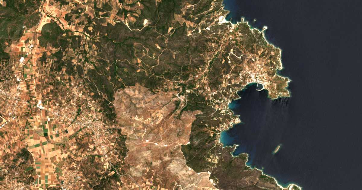 Mapa por satélite de Petriaí