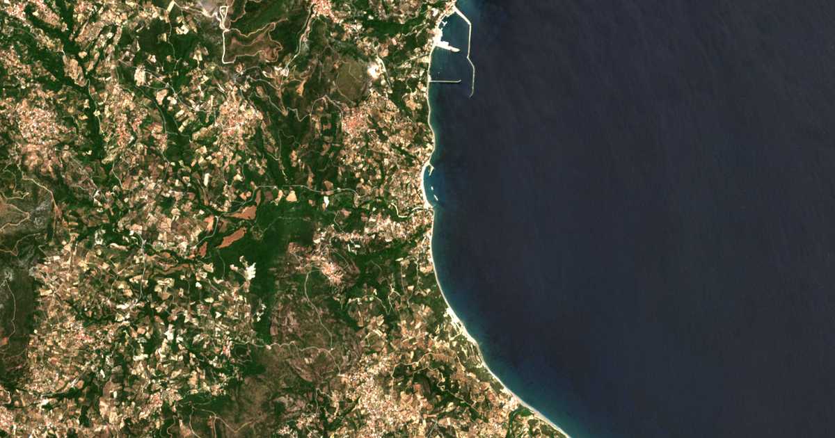 Mapa por satélite de Platána