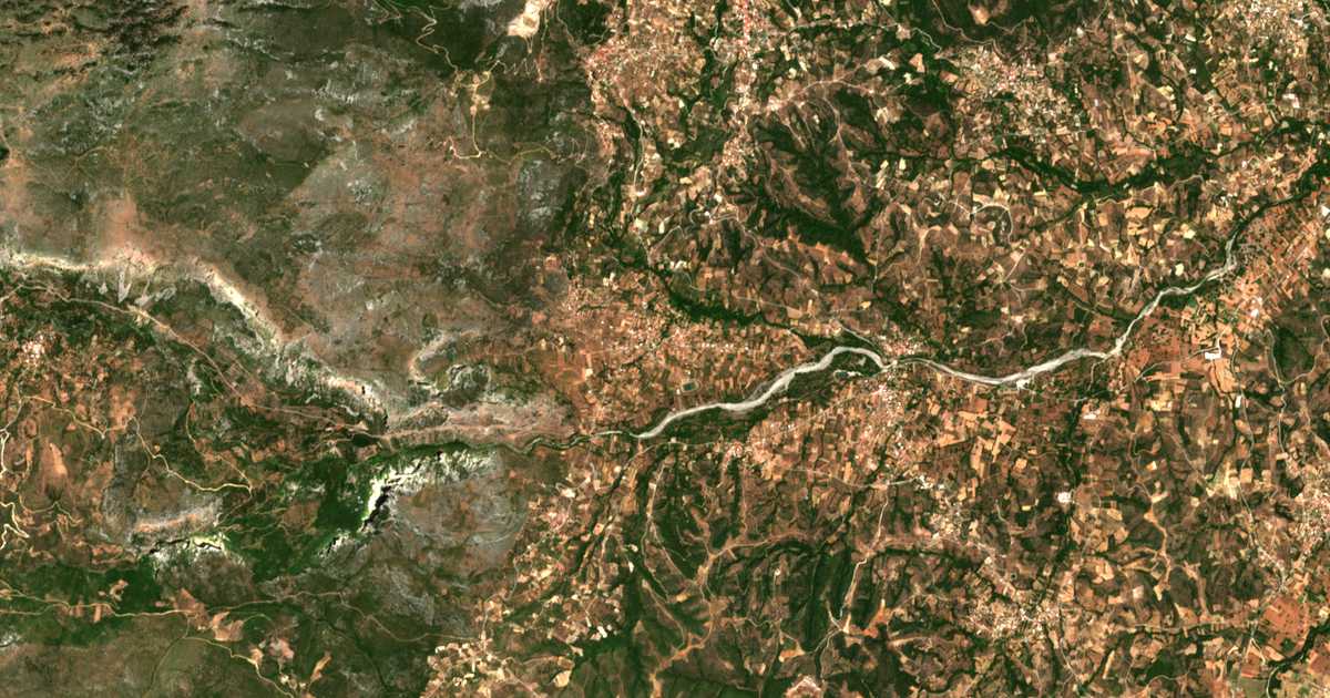 Mapa por satélite de Vrýsi
