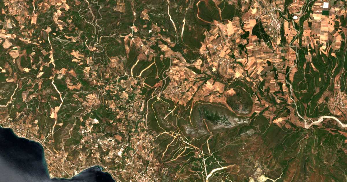 Mapa por satélite de Myrtiás