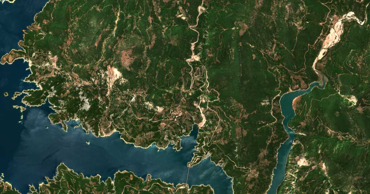 Mapa por satélite de Ágios Geórgios