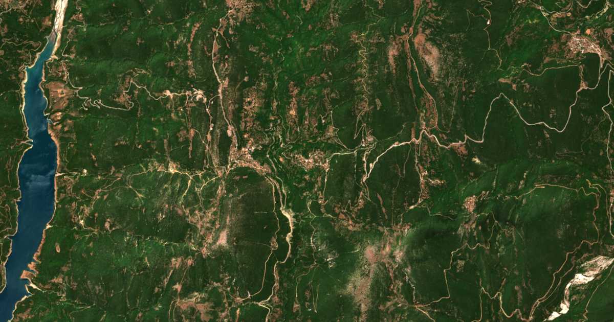 Mapa por satélite de Anatolikí Fragkísta