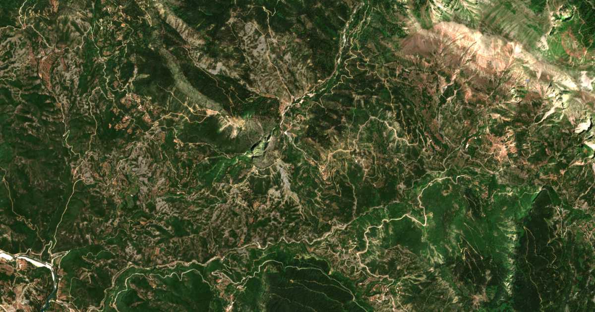 Mapa por satélite de Kédra