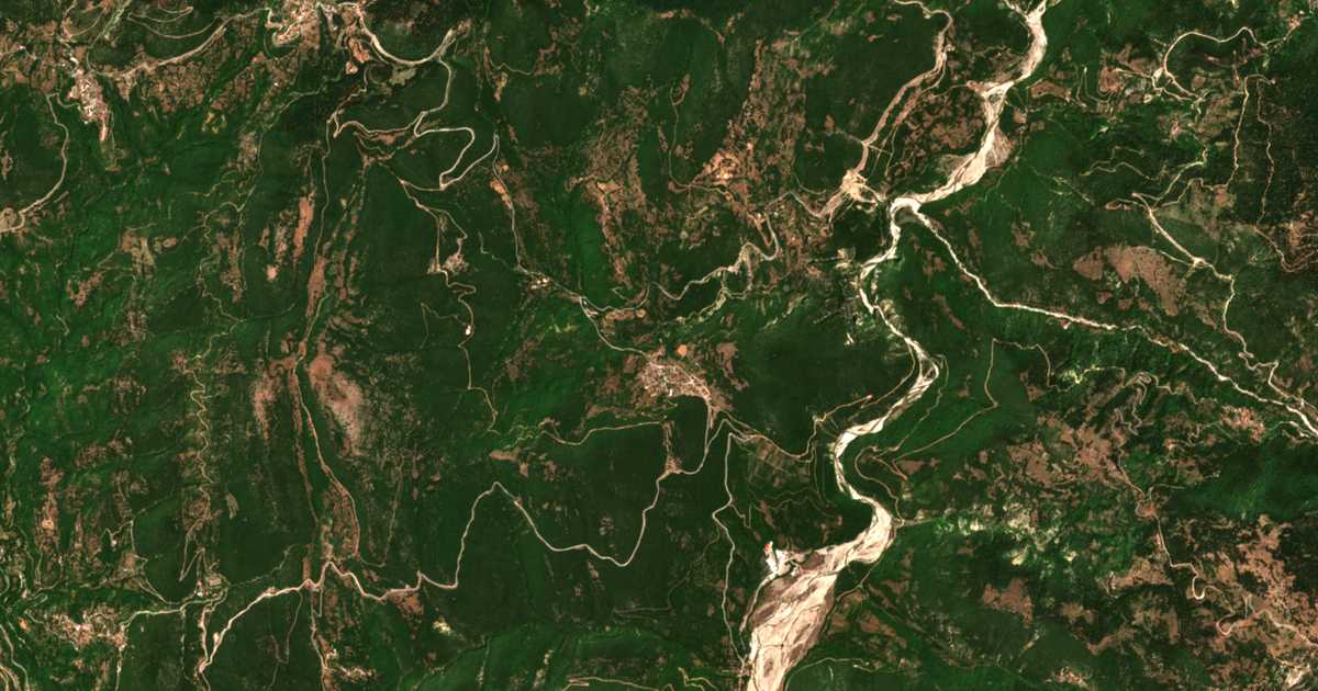 Mapa por satélite de Néa Víniani
