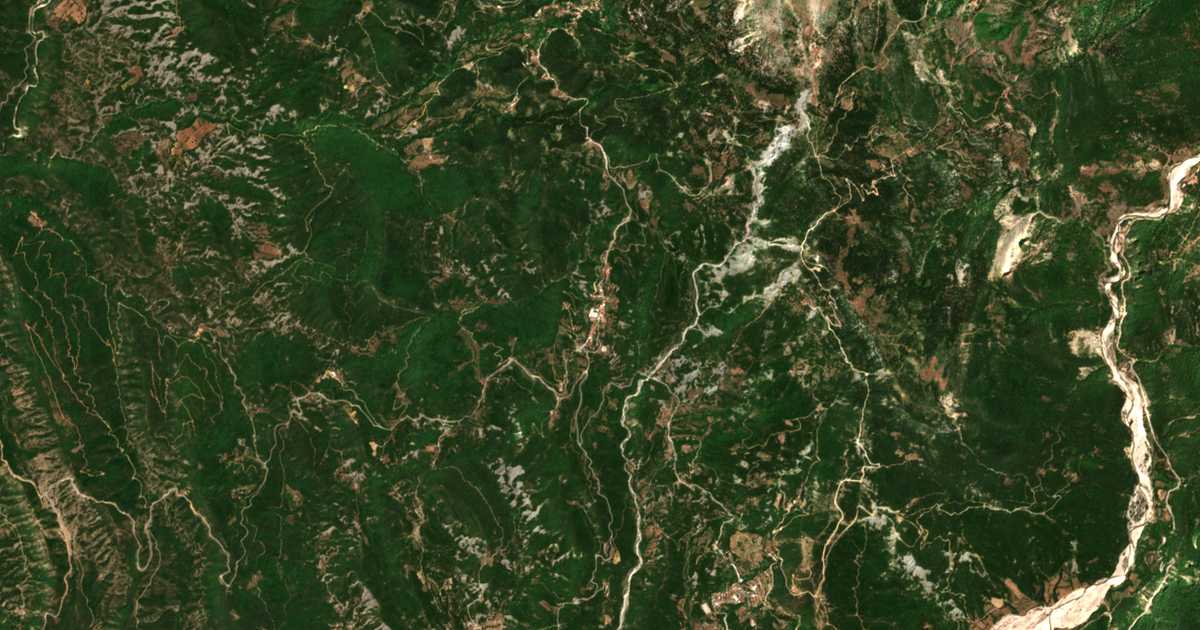 Mapa por satélite de Voúlpi