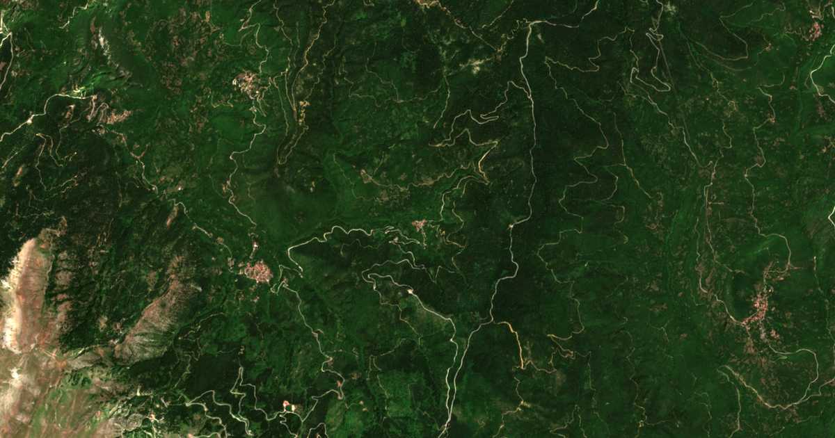 Mapa por satélite de Ágios Charálampos