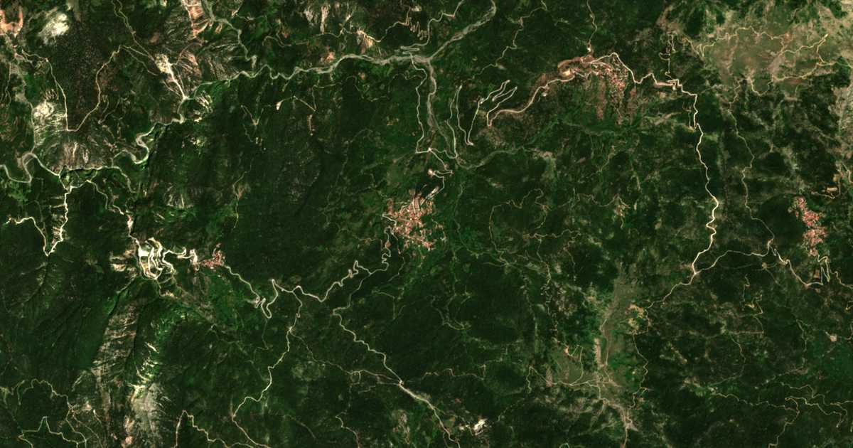 Mapa por satélite de Domnísta
