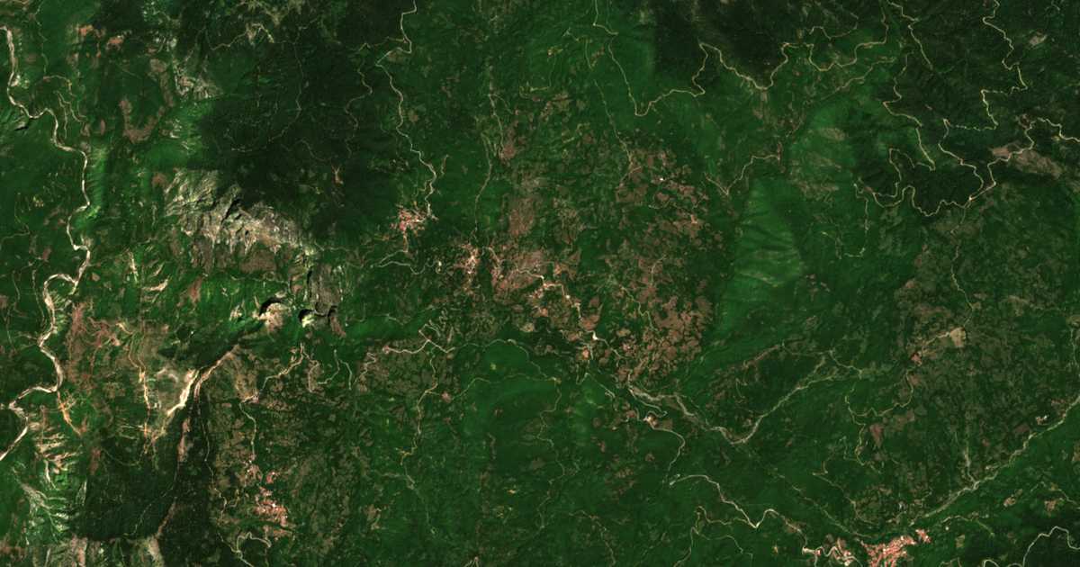 Mapa por satélite de Plátanos