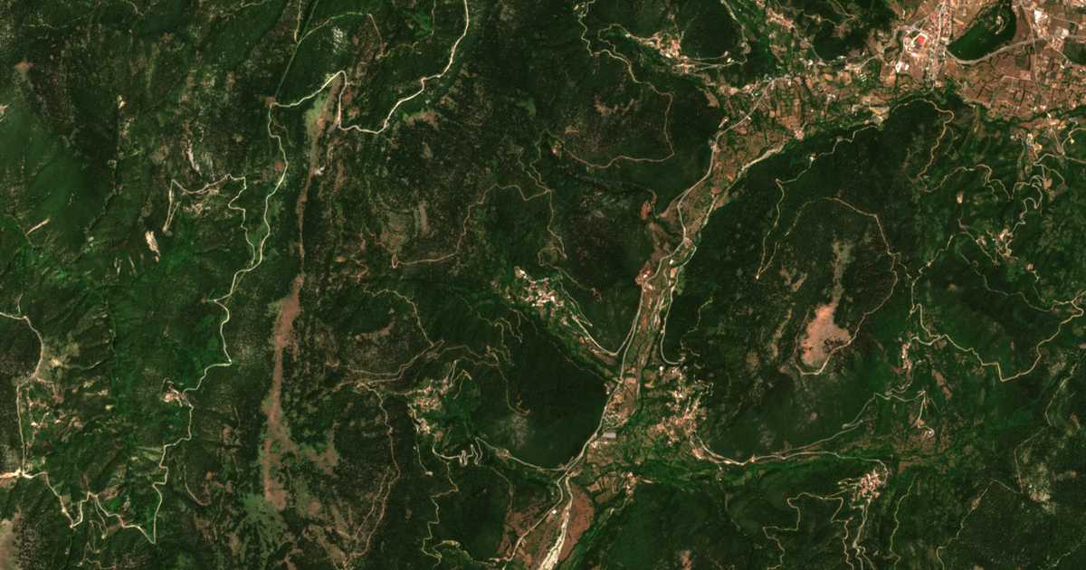 Mapa por satélite de Voútyron