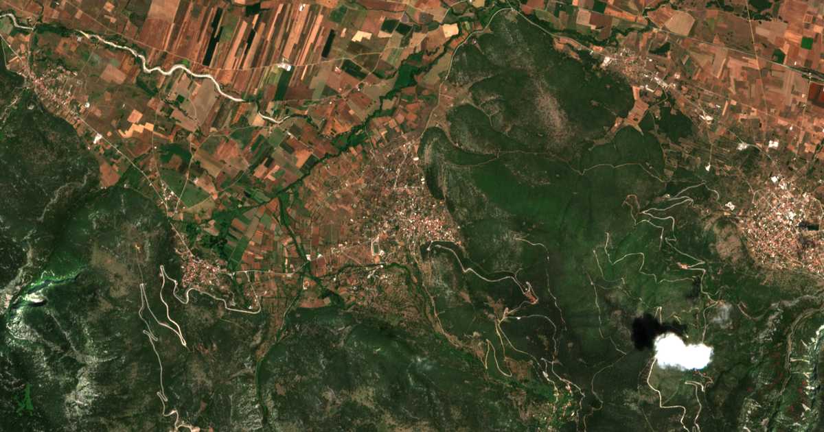 Mapa por satélite de Polýdrosos