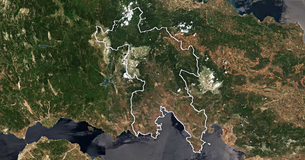 Imagen de satélite con el límite trazado: Delfos
