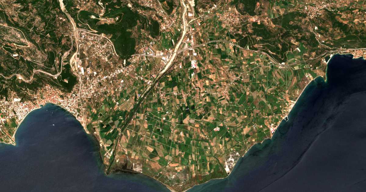 Mapa por satélite de Ágios Polýkarpos