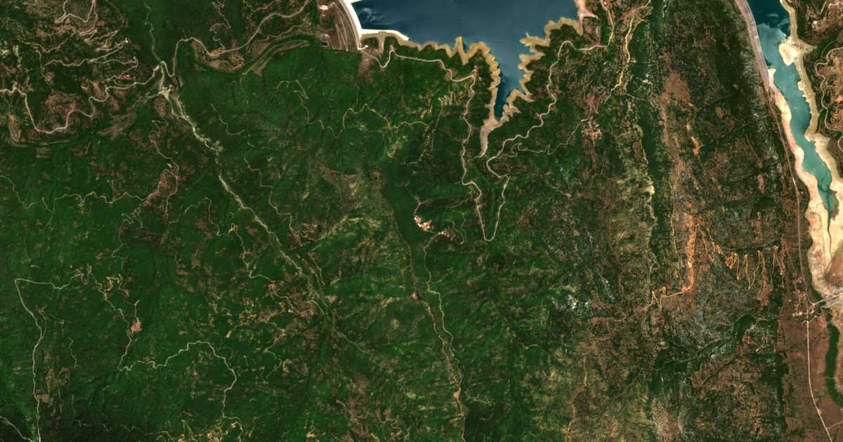 Mapa por satélite de Ávoros