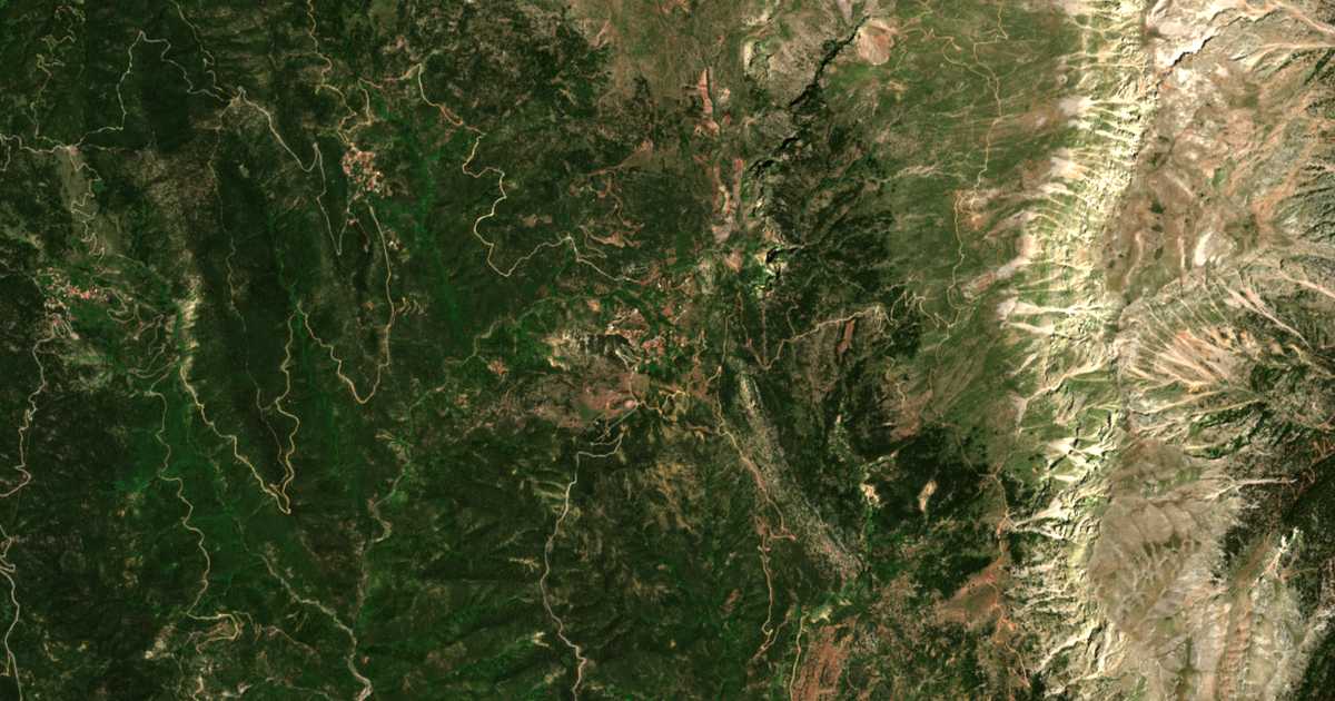 Mapa por satélite de Dáfnos