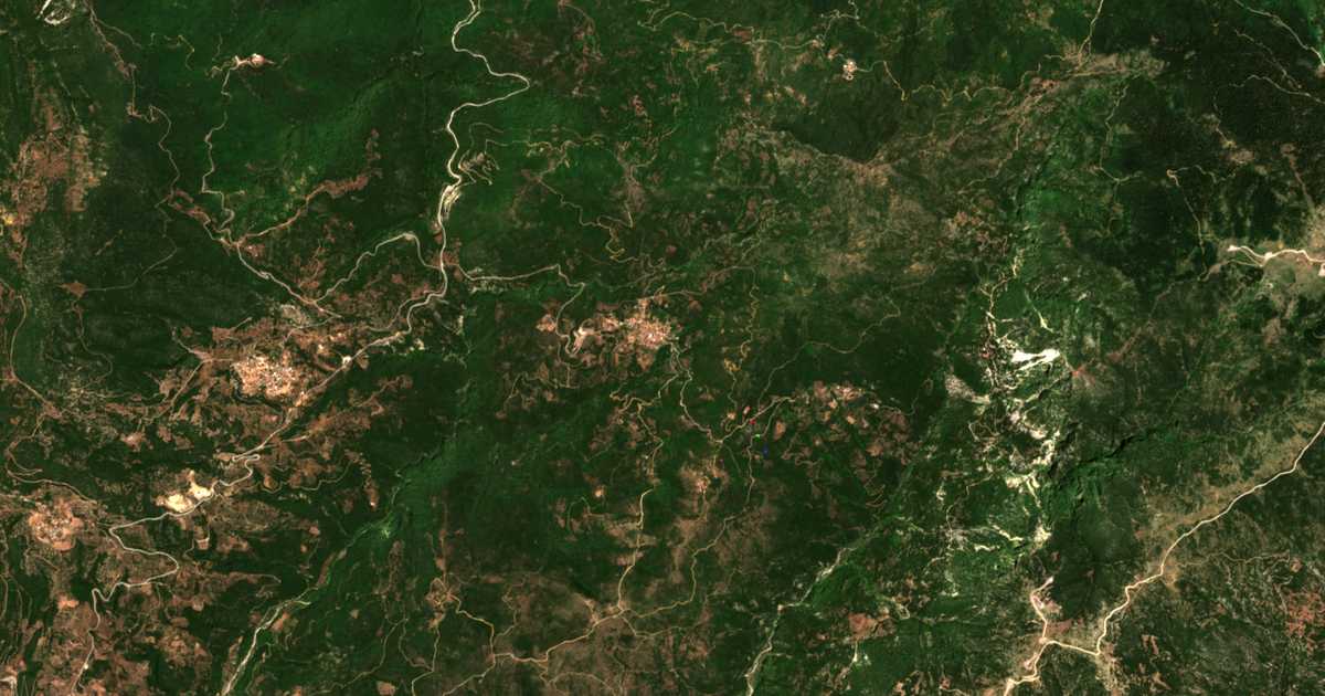 Mapa por satélite de Kámpos