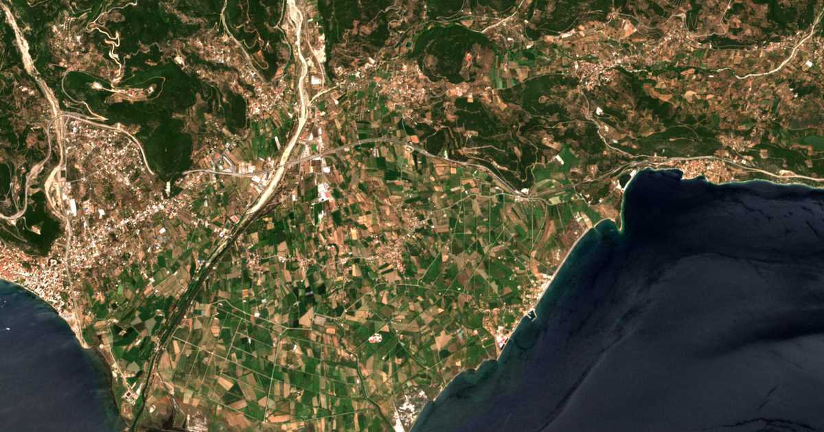 Mapa por satélite de Lóngos