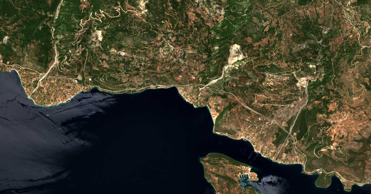 Mapa por satélite de Paralía Sergoúlas