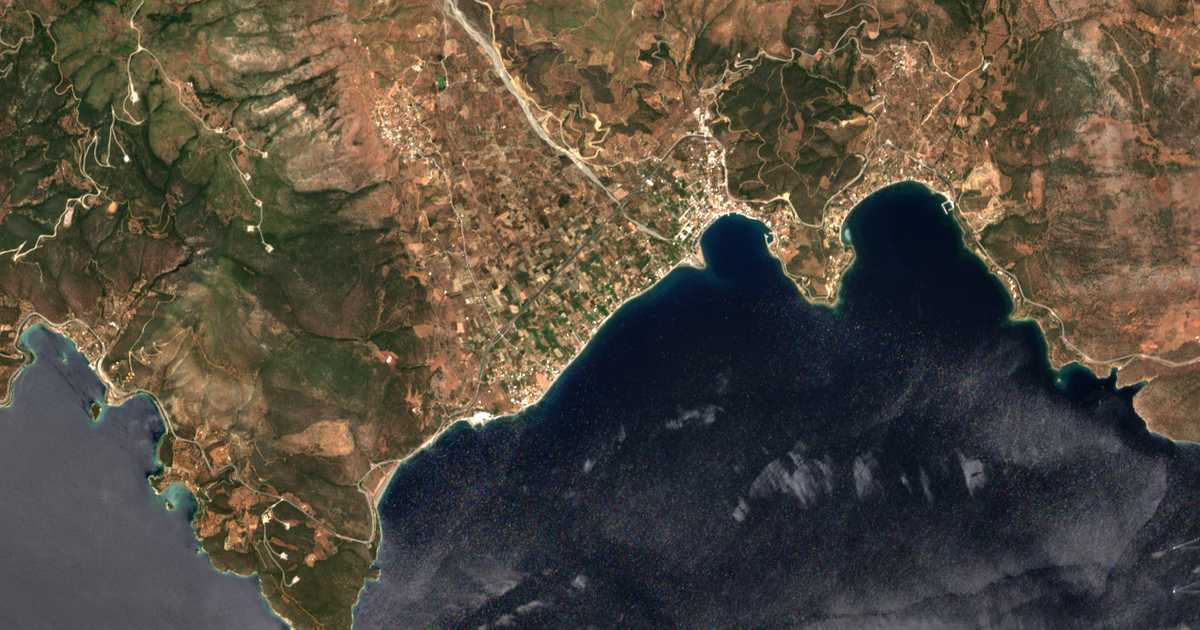 Mapa por satélite de Paralía Tolofónos